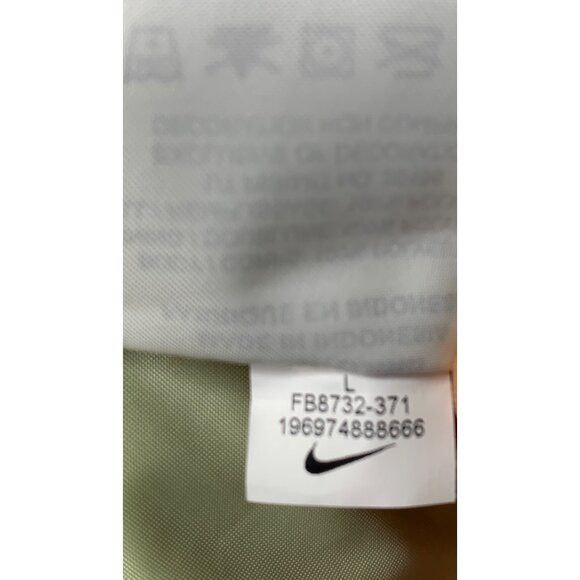 NWT Nike Oversized Fit Quilted Shirt Jacket Shacket Women L/XL - Picture 12 of 12